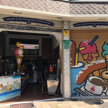 Horchateria El Collado in Valencia Store frontage with street art