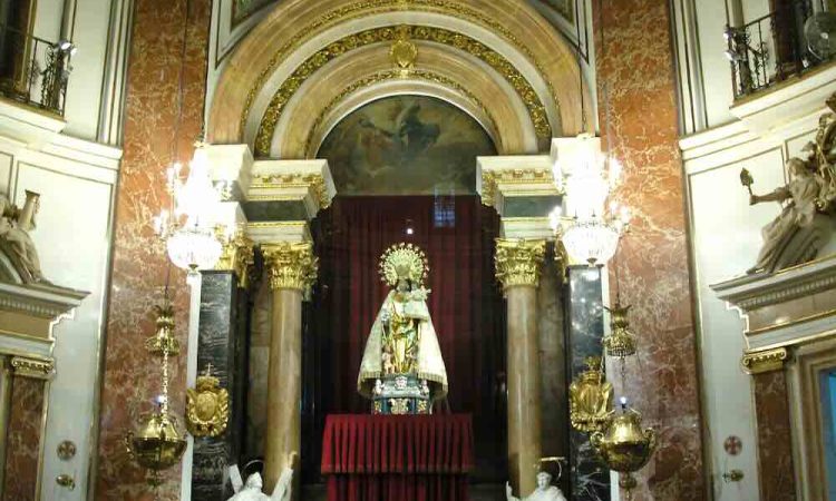 Basilica Our Lady Of The Forsaken altar